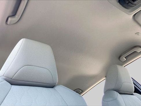 Certified 2025 Toyota Corolla Cross L FWD image 14