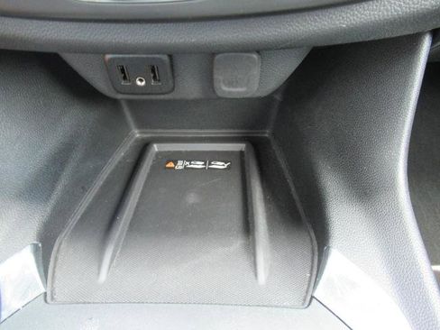 Certified 2023 Chevrolet Traverse LT FWD image 26
