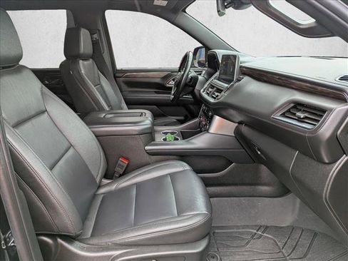 Certified 2024 Chevrolet Tahoe Z71 w/ Luxury Package image 30