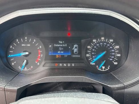 Used 2020 Ford Edge SE FWD image 32