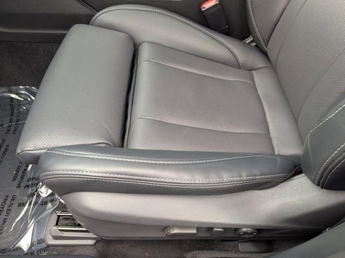 Certified 2025 Subaru Outback Limited AWD/4WD image 13