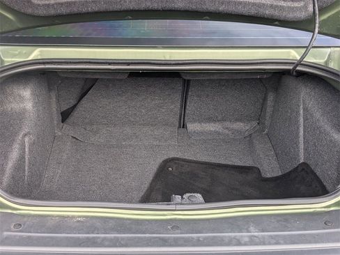 Used 2022 Dodge Challenger R/T w/ Driver Convenience Group image 28