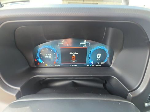 Used 2025 Ford Bronco Badlands AWD/4WD image 13