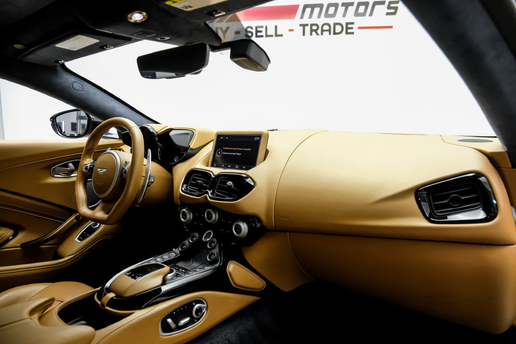 Used 2020 Aston Martin V8 Vantage Coupe RWD image 15