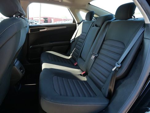 Used 2019 Ford Fusion SE AWD/4WD image 15