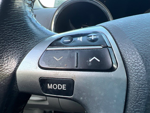 Used 2011 Toyota Highlander Limited AWD/4WD image 20