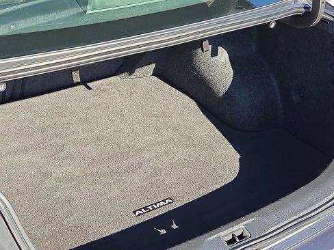 Used 2019 Nissan Altima 2.5 SR w/ SR Premium Package image 8