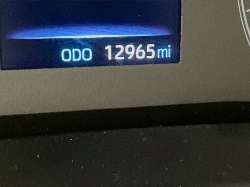 Used 2025 Toyota Corolla LE image 18