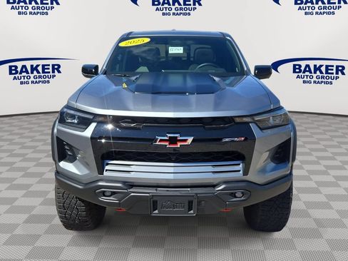 Used 2025 Chevrolet Colorado ZR2 w/ ZR2 Bison Edition AWD/4WD image 9