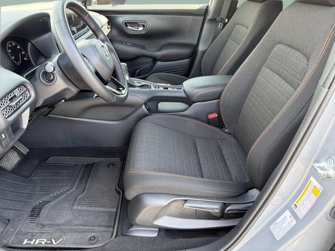 Used 2025 Honda HR-V Sport image 28