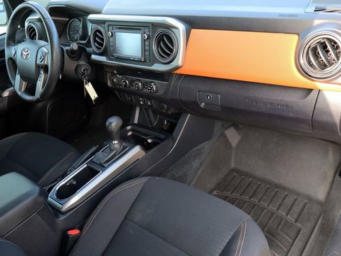 Used 2019 Toyota Tacoma SR5 image 27