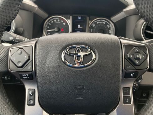 Used 2022 Toyota Tacoma Limited RWD image 21