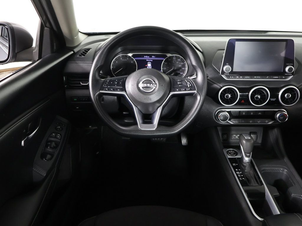 Used 2025 Nissan Sentra SV FWD image 32