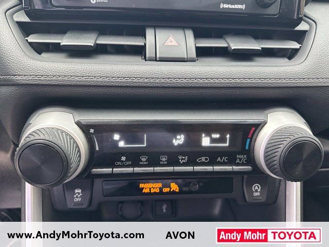 Used 2021 Toyota RAV4 LE AWD/4WD image 23