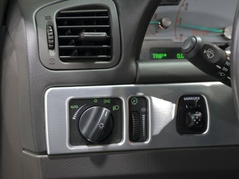 Used 2002 Ford Thunderbird image 82