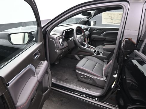 New 2026 Chevrolet Colorado Z71 w/ Z71 Convenience Package 2 AWD/4WD image 12
