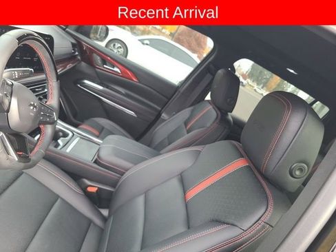 Used 2025 Chevrolet Traverse RS w/ LPO, Floor Liner Package image 7