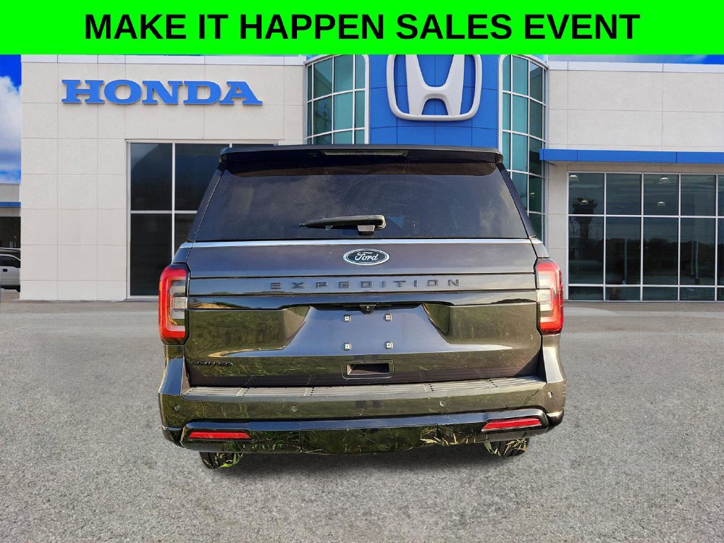 Used 2022 Ford Expedition Limited AWD/4WD image 16