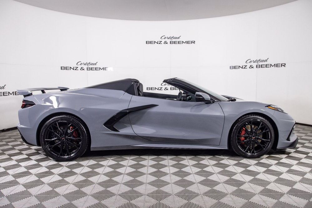 Used 2025 Chevrolet Corvette Stingray Preferred Conv w/ Z51 Performance Package RWD image 21
