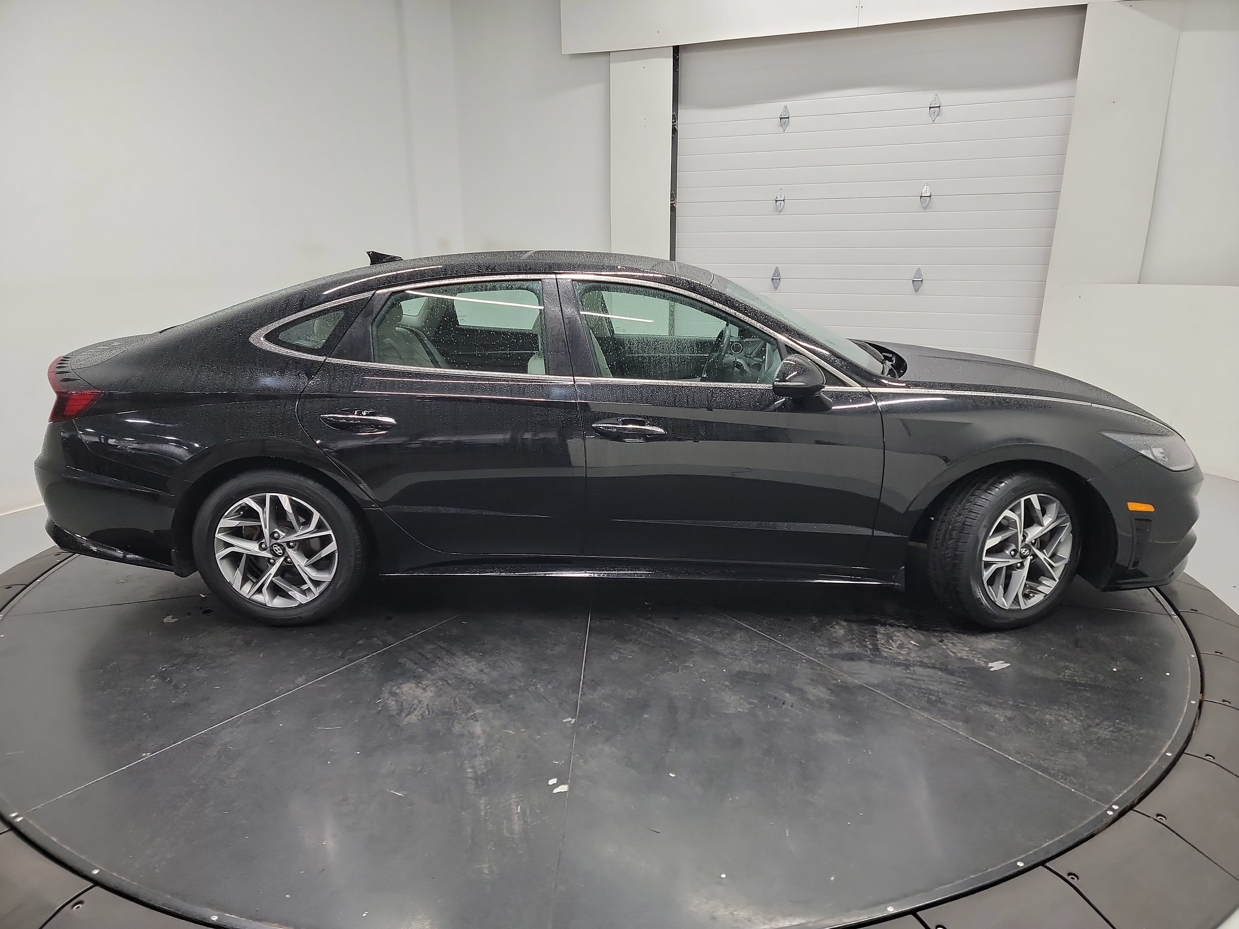 Used 2023 Hyundai Sonata SEL w/ Convenience Package FWD image 11