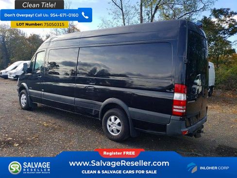 Used 2016 Mercedes-Benz Sprinter 2500 image 3