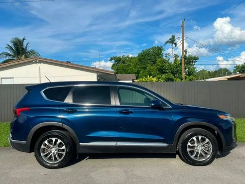 Used 2019 Hyundai Santa Fe SE AWD/4WD image 3