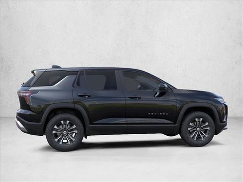 New 2025 Chevrolet Equinox LT w/ Safety and Technology Package image 5