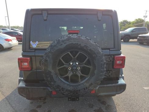 Used 2024 Jeep Wrangler Unlimited Sport AWD/4WD image 31