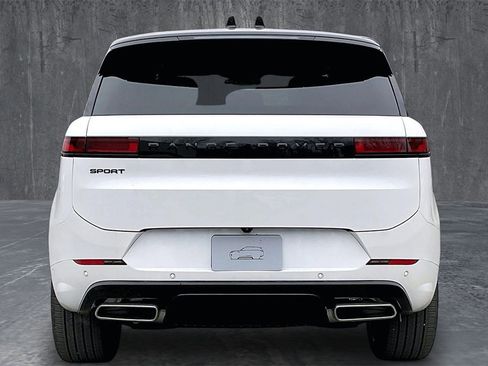 New 2026 Land Rover Range Rover Sport Dynamic SE image 4