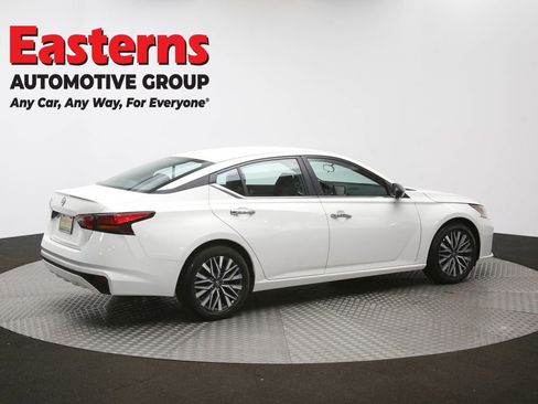 Used 2025 Nissan Altima 2.5 SV image 43