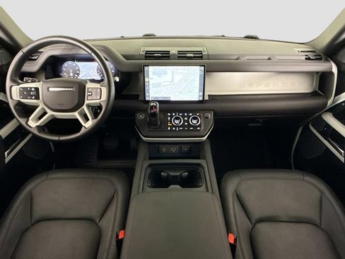 Used 2024 Land Rover Defender 110 SE AWD/4WD image 9