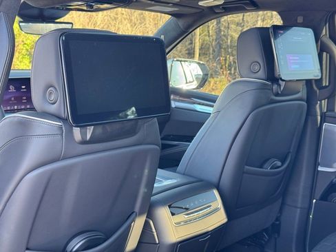 Certified 2025 Cadillac Escalade Sport Platinum image 29