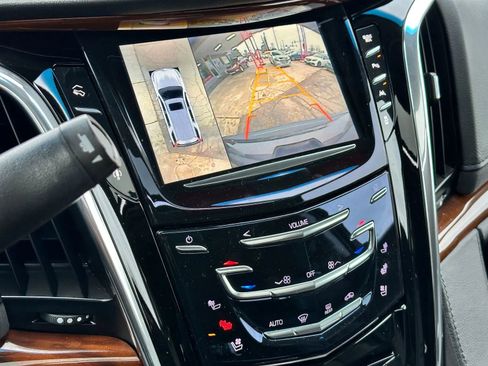 Used 2016 Cadillac Escalade ESV Premium AWD/4WD image 16