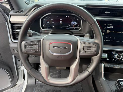 Used 2024 GMC Sierra 1500 Denali w/ Technology Package AWD/4WD image 33