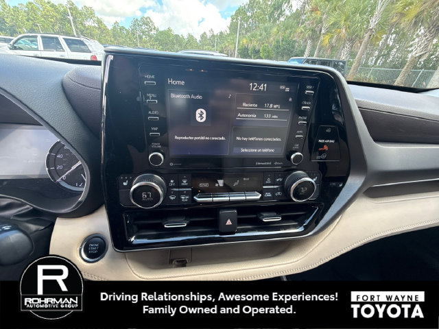 Used 2020 Toyota Highlander XLE FWD image 5