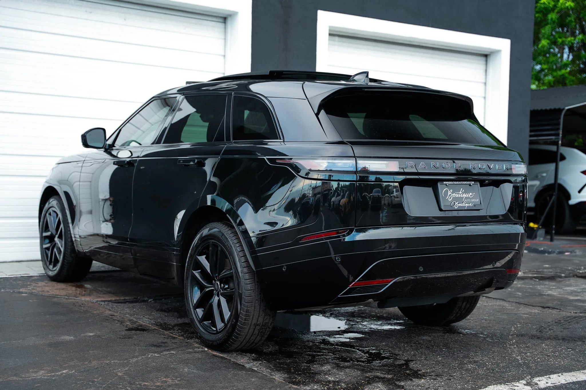 Used 2026 Land Rover Range Rover Velar Dynamic SE AWD/4WD image 6