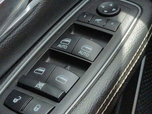 Used 2022 RAM 1500 Laramie RWD image 23