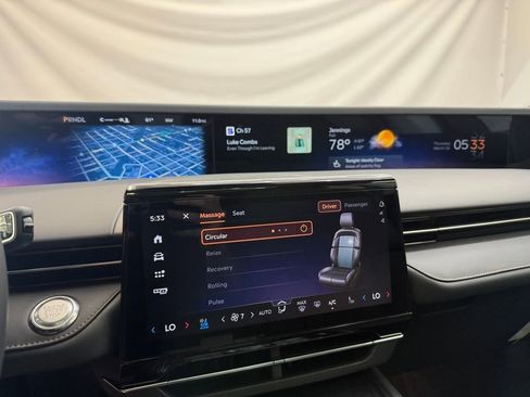 Used 2022 Ford F150 XL w/ Trailer Tow Package image 14