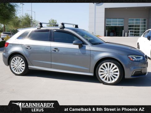 Used 2017 Audi A3 e-tron Premium Plus w/ Technology Package FWD image 13