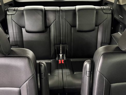 Used 2018 Volkswagen Atlas SE image 14