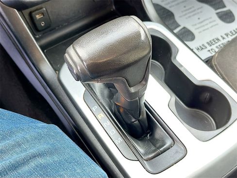 Used 2016 Chevrolet Colorado LT image 16