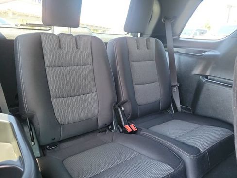 Used 2019 Ford Explorer XLT FWD image 26