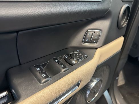 Used 2024 Ford Expedition Max Limited image 18