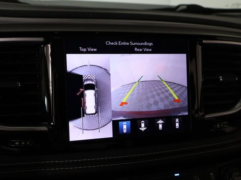 Used 2018 Chrysler Pacifica Limited w/ Advanced Safetytec Group image 7