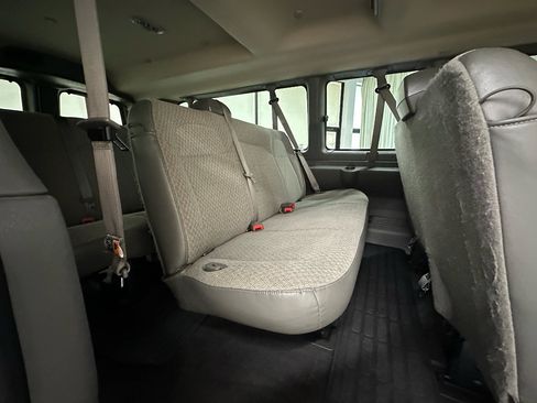 Used 2025 Chevrolet Express 3500 LT w/ LT Preferred Equipment Group RWD image 20
