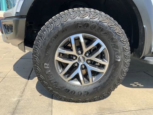 Used 2023 Ford F150 Raptor image 28