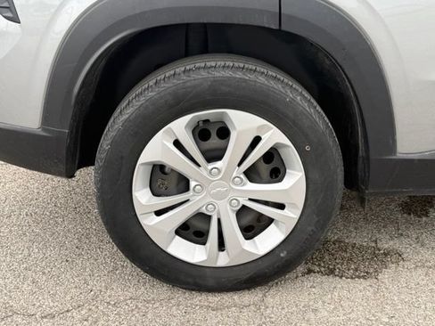 Used 2024 Chevrolet Trax LS FWD image 10