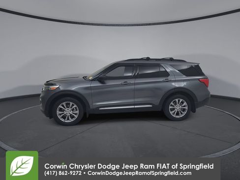 Used 2022 Ford Explorer XLT w/ Equipment Group 202A AWD/4WD image 8
