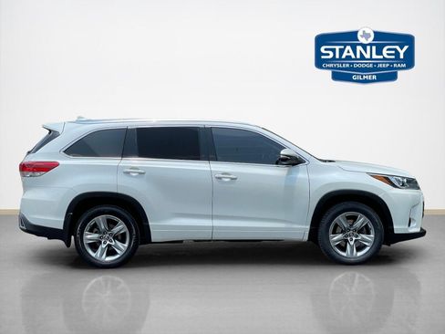 Used 2019 Toyota Highlander Limited FWD image 9