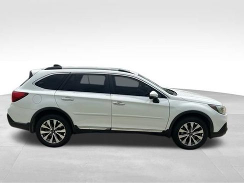Used 2019 Subaru Outback 2.5i Touring w/ Protection Package #1 AWD/4WD image 2